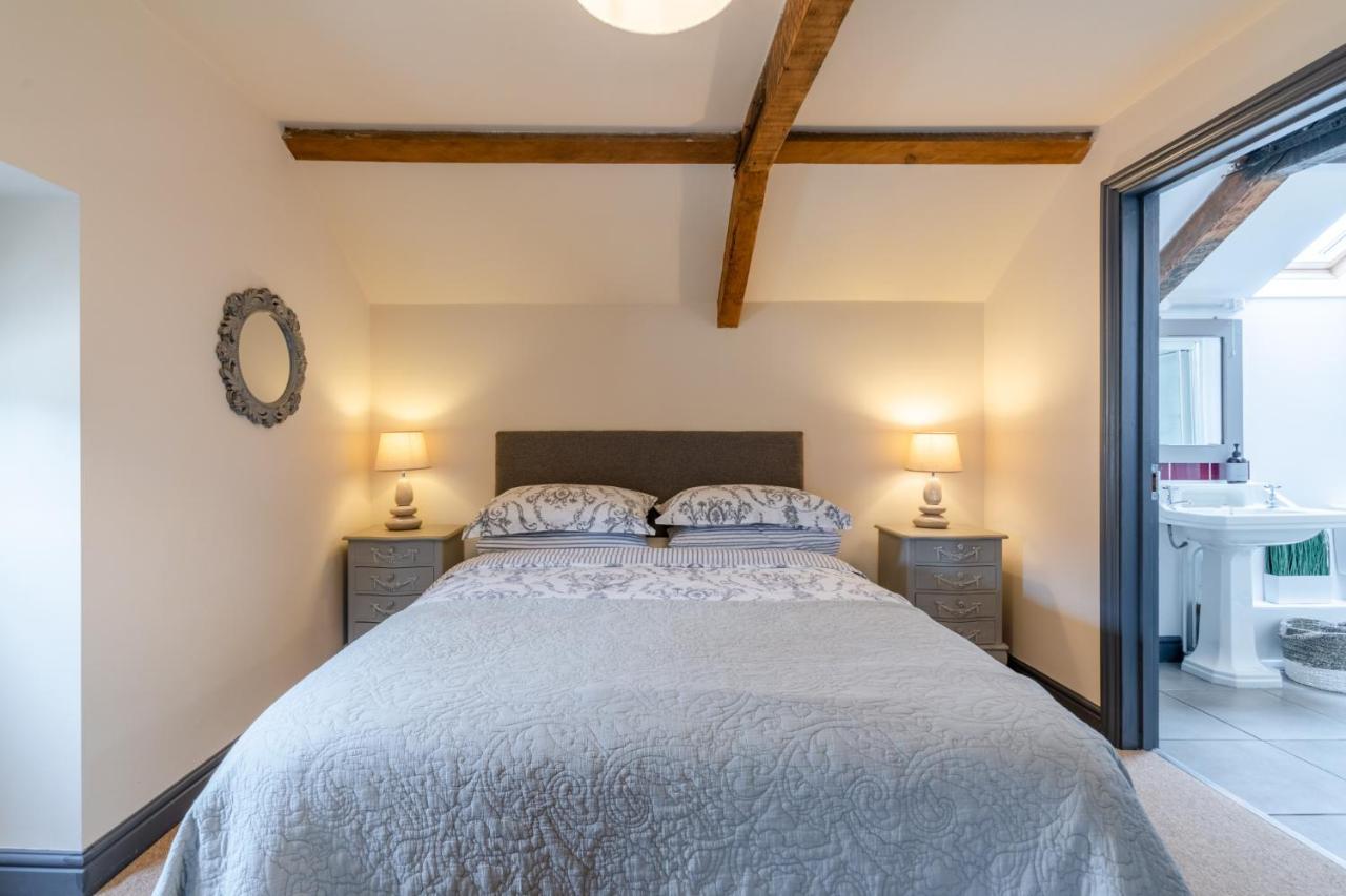 Buff Lodge Tackley 外观 照片