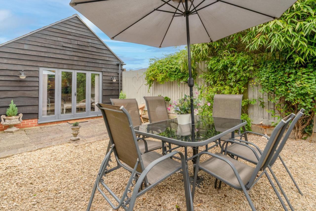 Buff Lodge Tackley 外观 照片