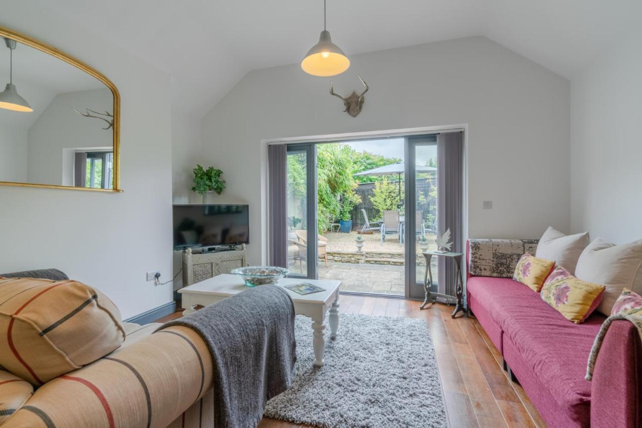 Buff Lodge Tackley 外观 照片