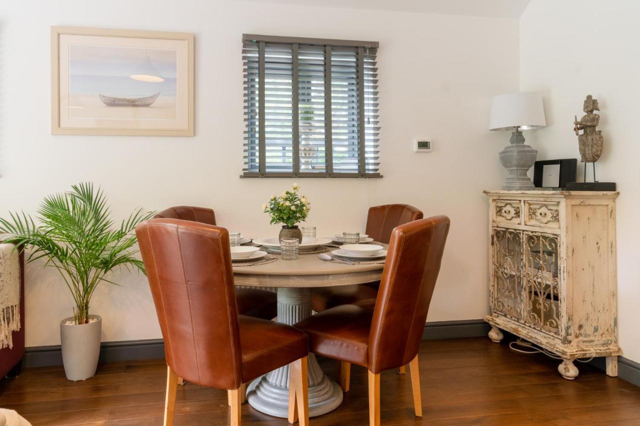 Buff Lodge Tackley 外观 照片
